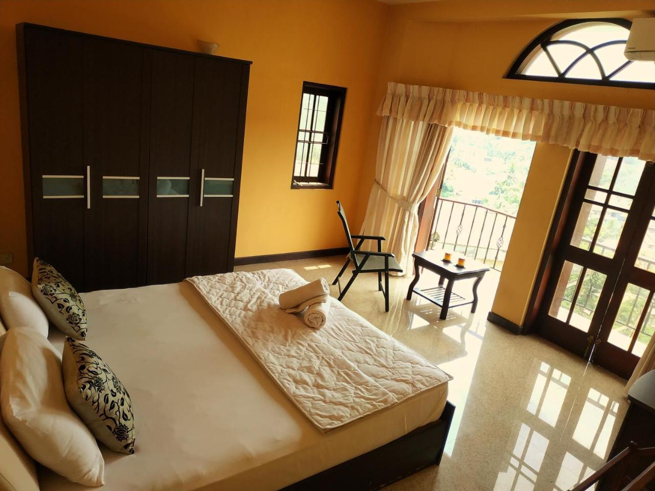 Breeze Villa Kandy Buitenkant foto
